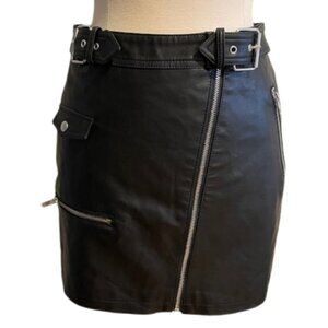 Forever 21 Faux Mini Skirt Size Medium